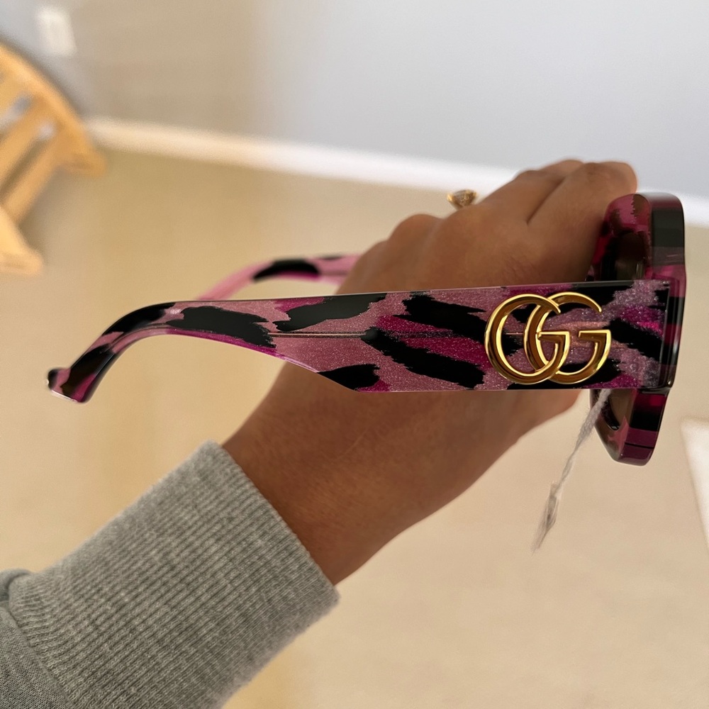 New Gucci Sunglasses - Picture 4 of 7